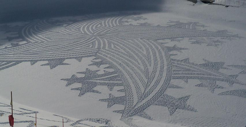 Illustration for article titled Art That's Made with Snow and Ice